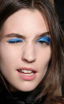Синий макияж: стильные идеи для волшебных образов