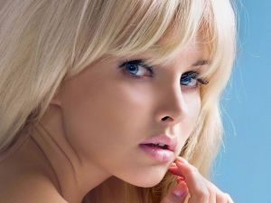 Холодные и теплые оттенки блонда: какой цвет волос выбрать в 2021 году