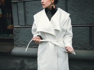 С чем носить белое пальто: модные сочетания