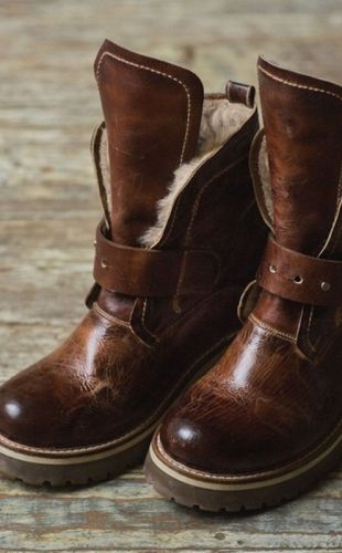 Ботинки с мехом — стильная обувь для на каждый день и для выхода в свет
