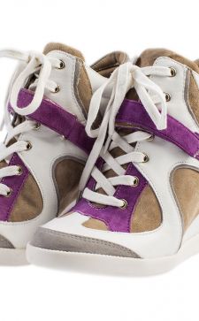 Сникерсы — стильная спортивная обувь
