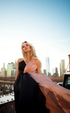 Российская супермодель Анна Белис покоряет Нью-Йорк