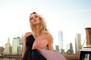 Российская супермодель Анна Белис покоряет Нью-Йорк