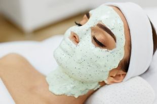 Альгинатная маска – спасительное средство для уставшей кожи