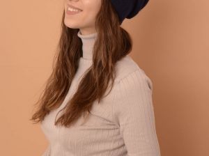 Молодежная шапка-носок – модный тренд сезона
