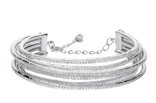 Серебряные женские браслеты – украшения, которые не выходят из моды