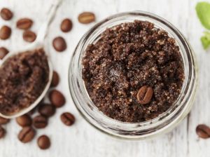 Скраб из кофейной гущи: рецепты приготовления для тела и лица