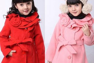 Пальто для девочек: поиск индивидуального стиля с детства