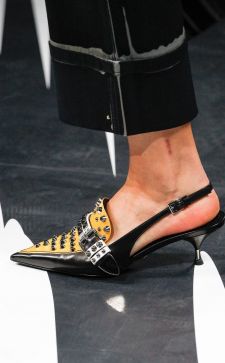 Туфли 2023: модные обувные тенденции