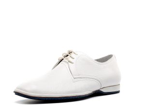 Модные мужские белые туфли