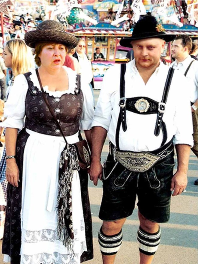 Национальный немецкий костюм женский и мужской