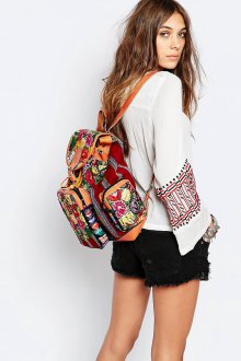 Рюкзак в стиле бохо с цветочным принтом