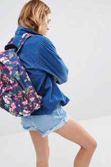 Синий рюкзак с цветочным принтом