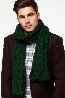 Зеленый мужской шарф