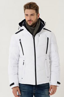 Черно-белая мужская куртка