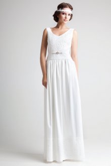 Белое свадебное платье в стиле ампир с поясом