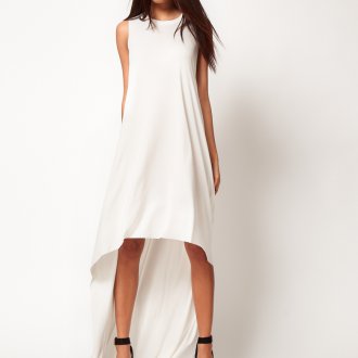 Белое длинное трикотажное платье