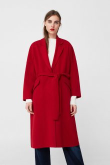 Шерстяное пальто красное