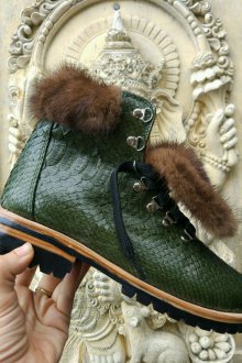 Ботинки с мехом зеленые