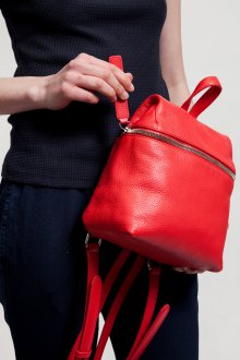 Маленький рюкзак красный