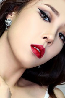 Корейский макияж серебряный