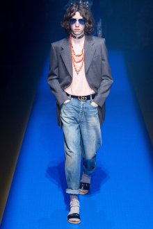 Gucci весна лето 2023 мужские джинсы