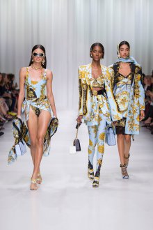 Versace весна лето 2023 модный дом