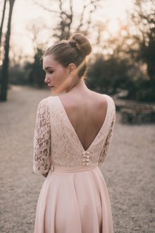 Свадебное платье айвори с открытой спиной