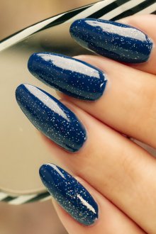 Синий маникюр на длинные ногти