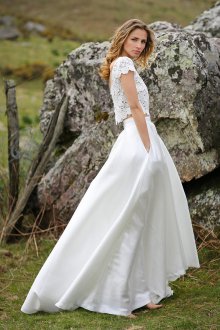 Свадебное платье с атласным низом
