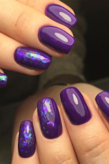Фиолетовый маникюр битое стекло