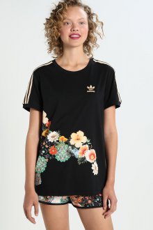 Черная футболка с цветами