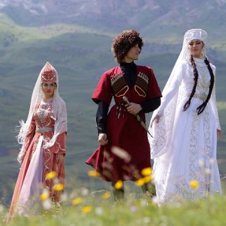 Мужской армянский костюм