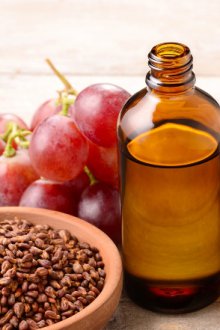 Особенности масла из виноградной косточки для лица