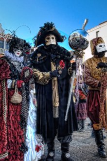 Венецианский карнавальный костюм