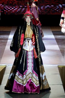 Советы стилистов по выбору якутского национального костюма