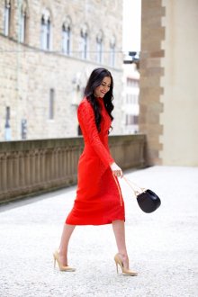 Туфли и сумочка для красного платья
