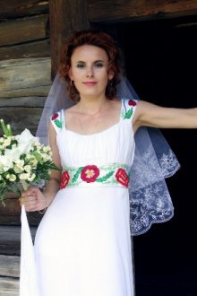 Основные преимущества свадебного платья в русском стиле