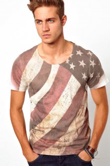 Модная мужская футболка с флагом