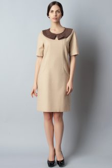 Кремовое платье с коричневым воротником