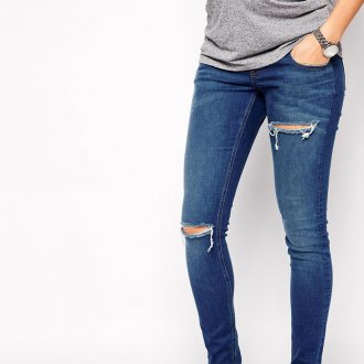 Модные обтягивающие джинсы с дырками для беременных женщин с кроссовками