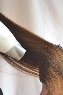 Особенности выпрямления волос феном