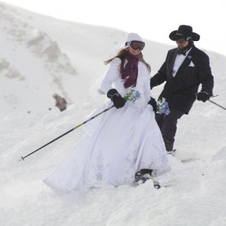 Свадебная фотосессия на лыжах