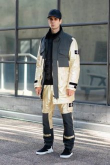 Особенности парки Stone Island