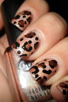 Когда уместен леопардовый принт на ногтях