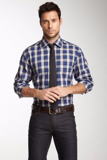 Мужские джинсы и рубашка в стиле business casual