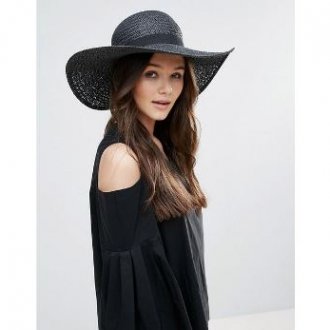 Женская черная шляпа