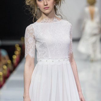 Нежное белое винтажное свадебное платье